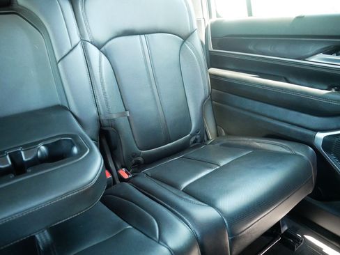 Certified 2024 Jeep Wagoneer 4WD w/ Convenience Group I image 14