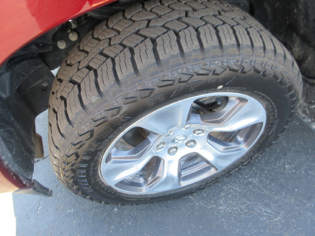 Used 2022 RAM 1500 Laramie AWD/4WD image 14
