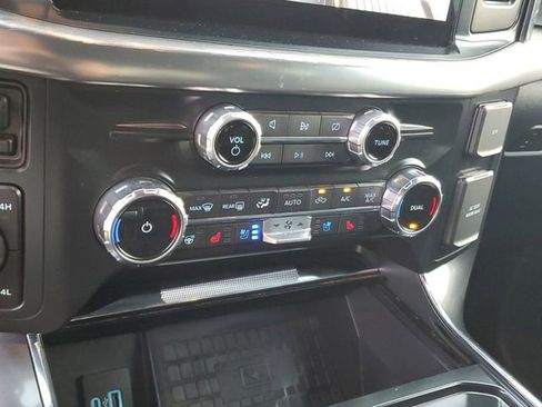 Used 2022 Ford F150 Lariat w/ Equipment Group 502A High AWD/4WD image 23