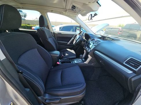 Used 2018 Subaru Forester 2.5i Premium AWD/4WD image 6