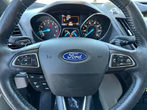 Used 2017 Ford Escape Titanium FWD image 23