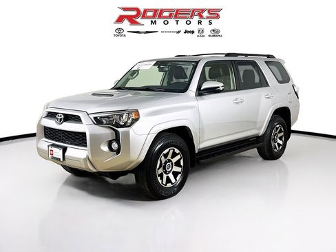 Certified 2019 Toyota 4Runner TRD Off-Road Premium image 3