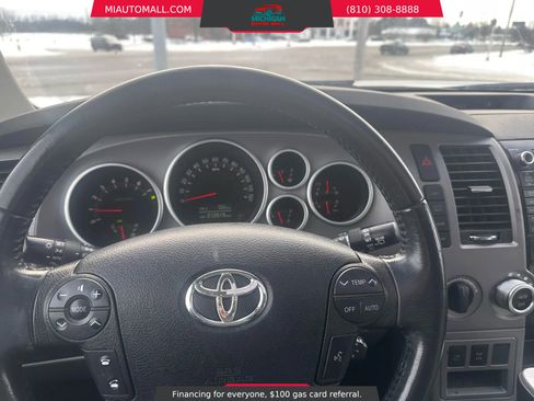 Used 2012 Toyota Sequoia Limited image 27