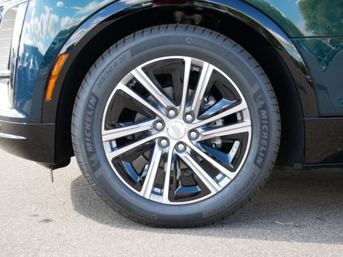 Used 2026 Cadillac Lyriq Premium Luxury w/ LPO, Floor Liner Package AWD/4WD image 13