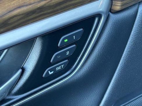 Used 2019 Honda CR-V EX-L image 6