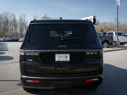 New 2026 Jeep Grand Wagoneer Limited w/ Premium Group II AWD/4WD image 8
