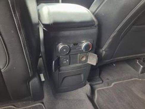 Used 2022 Ford Explorer ST AWD/4WD image 10