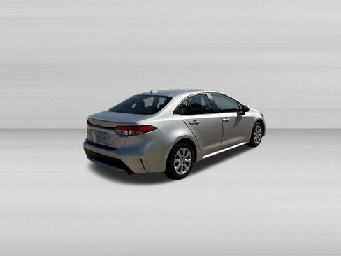 Used 2022 Toyota Corolla LE FWD image 6