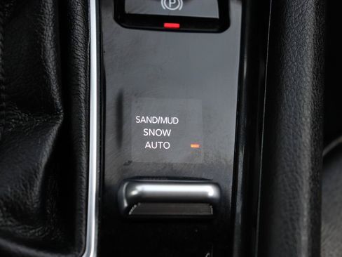 Used 2024 Jeep Compass Latitude AWD/4WD image 37