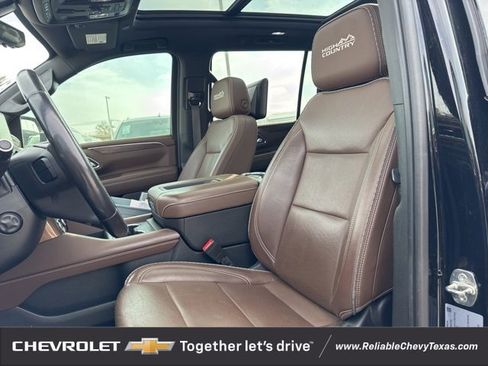 Used 2021 Chevrolet Suburban High Country w/ Premium Package 2 image 25