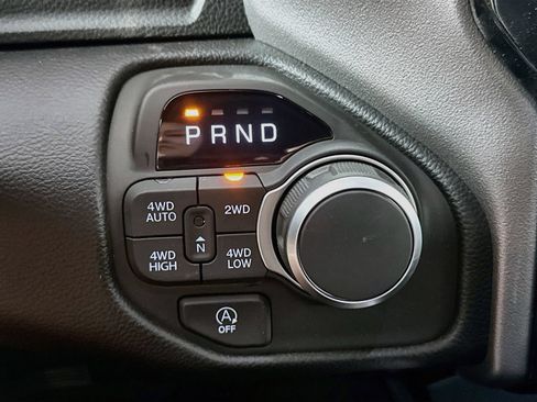 New 2026 RAM 1500 4x4 Crew Cab image 17