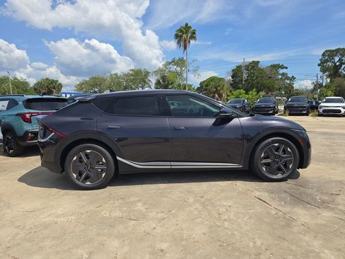 New 2026 Kia EV6 Light RWD image 9