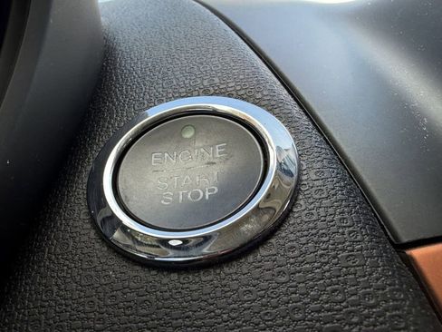 Used 2021 Ford EcoSport SE w/ SE Appearance Package FWD image 27