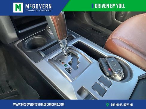 Used 2024 Toyota 4Runner Limited AWD/4WD image 21
