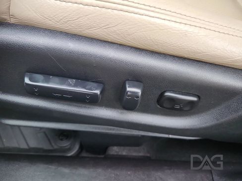 Used 2016 Honda CR-V Touring image 13