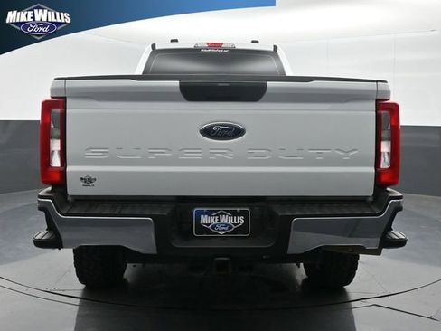 Used 2025 Ford F250 XL w/ XL Chrome Package image 6