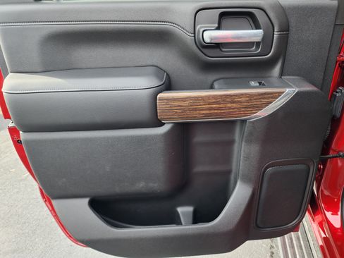 Used 2023 Chevrolet Silverado 2500 High Country w/ Z71 Off-Road Package image 16