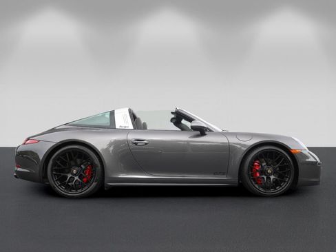 Used 2016 Porsche 911 Targa 4 GTS AWD/4WD image 2