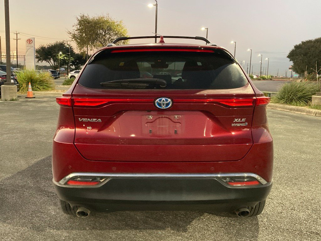 Used 2021 Toyota Venza XLE AWD/4WD image 6