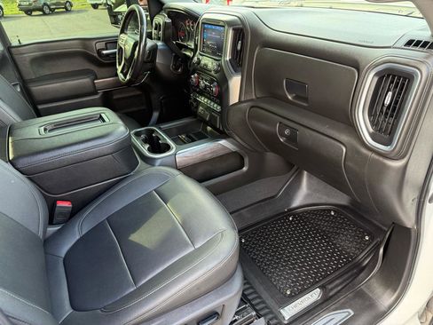 Used 2022 Chevrolet Silverado 2500 LTZ w/ LTZ Plus Package image 15