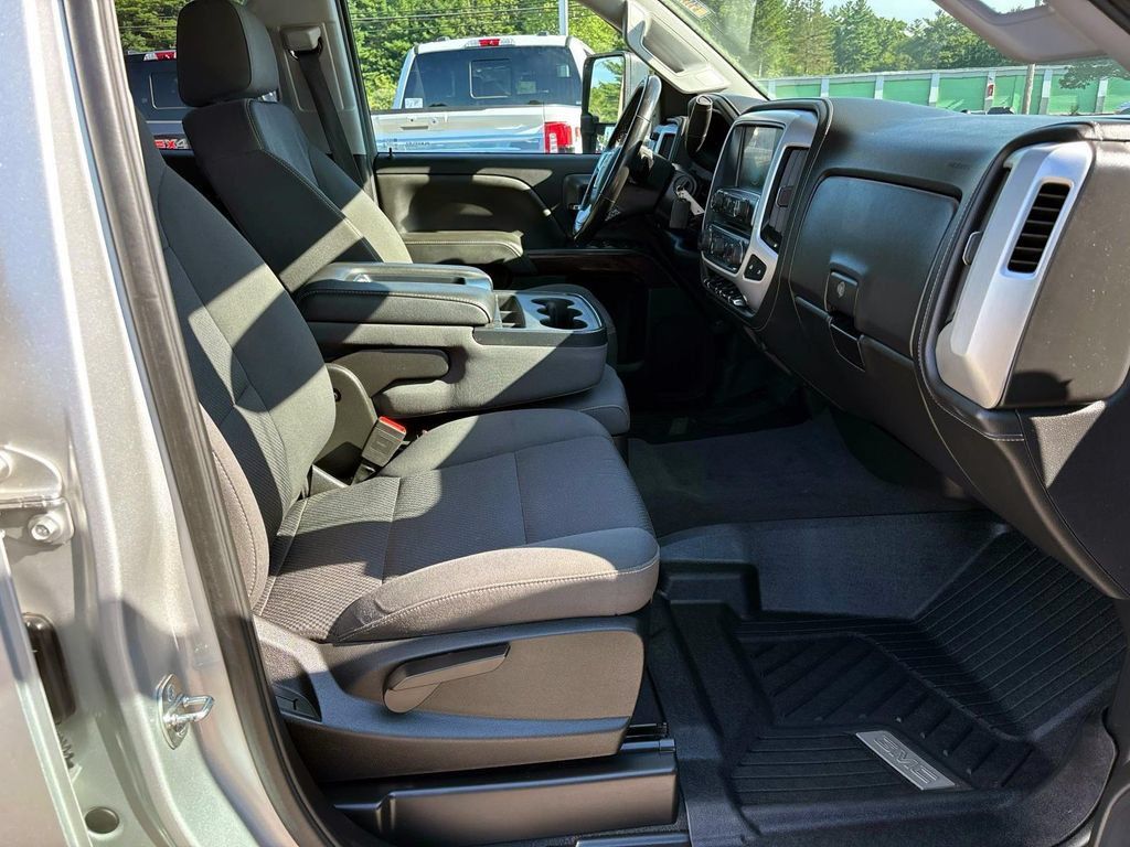 Used 2019 GMC Sierra 2500 SLE AWD/4WD image 14