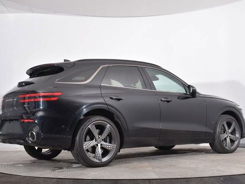 Used 2024 Genesis GV70 3.5T Sport w/ Sport Prestige Package image 6