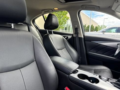 Certified 2022 INFINITI Q50 Luxe w/ Cargo Package AWD/4WD image 36