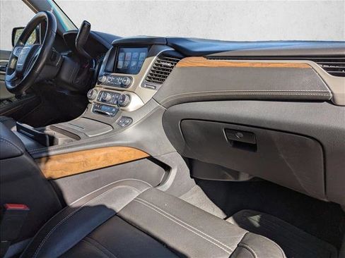 Used 2020 GMC Yukon XL Denali image 25