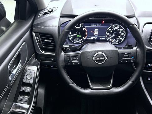 Certified 2025 Nissan Rogue SV w/ SV Premium Package FWD image 12
