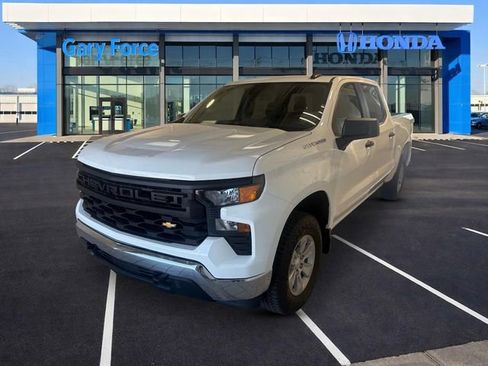 Used 2024 Chevrolet Silverado 1500 W/T w/ WT Value Package AWD/4WD image 4