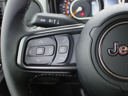 New 2026 Jeep Gladiator Sport AWD/4WD image 21