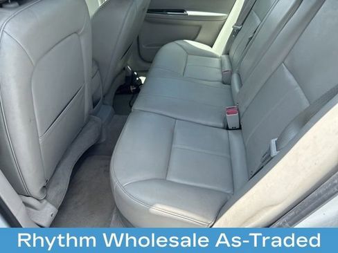 Used 2014 Chevrolet Impala LTZ FWD image 10