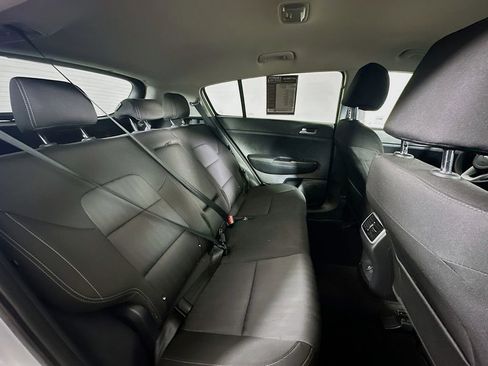 Used 2022 Kia Sportage LX image 11
