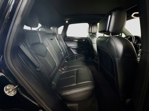 Used 2018 Porsche Macan S image 26