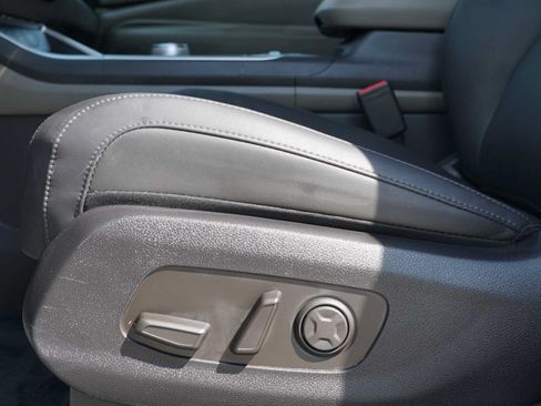 Certified 2026 Kia Carnival LXS FWD image 18