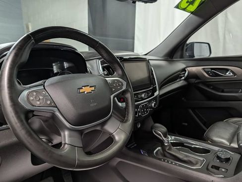 Used 2023 Chevrolet Traverse Premier AWD/4WD image 20