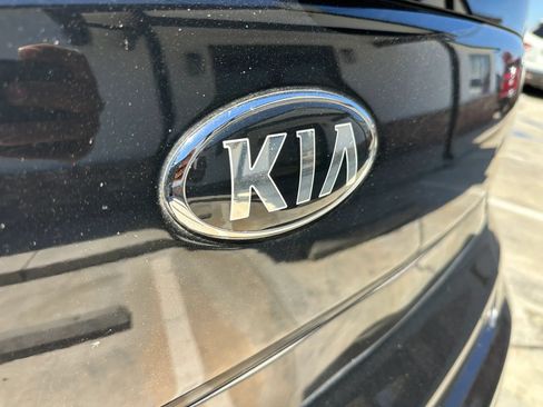Used 2018 Kia Soul FWD image 14