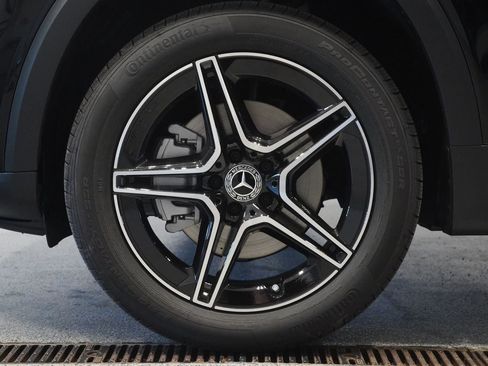 New 2026 Mercedes-Benz GLB 250 4MATIC image 11