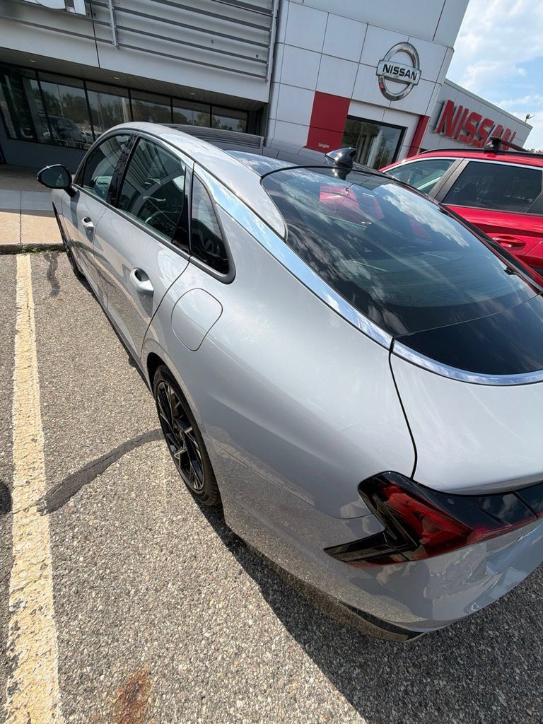 Used 2025 Kia K5 GT-Line w/ GT-Line Premium Package AWD/4WD image 8
