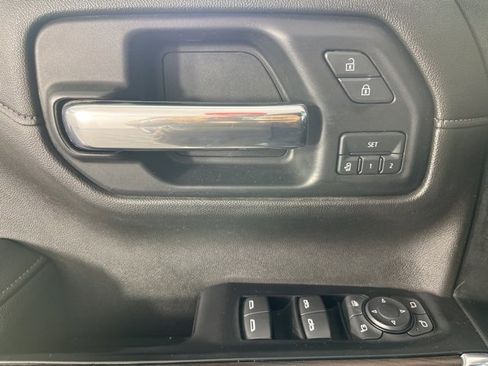 Used 2019 GMC Sierra 1500 SLT w/ SLT Premium Package image 29