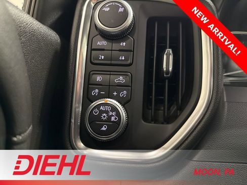 Used 2019 GMC Sierra 1500 SLT w/ SLT Premium Package image 21