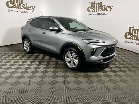 Certified 2024 Buick Encore GX Preferred w/ Comfort Package FWD image 1
