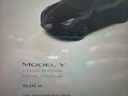 Used 2023 Tesla Model Y Long Range AWD/4WD image 2