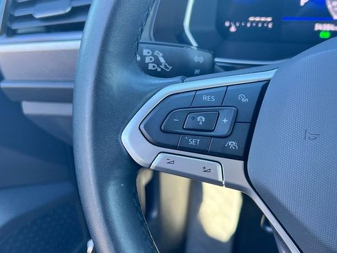 Used 2024 Volkswagen Jetta SE image 19