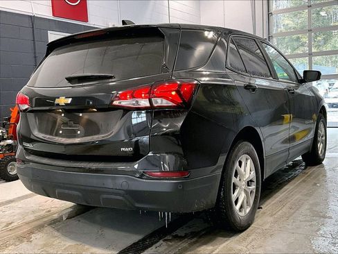 Used 2023 Chevrolet Equinox LS image 4