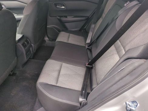 Used 2025 Nissan Rogue SV AWD/4WD image 23
