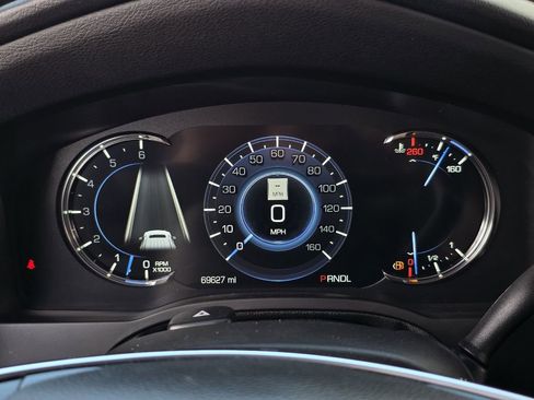 Used 2019 Cadillac Escalade Premium Luxury image 13