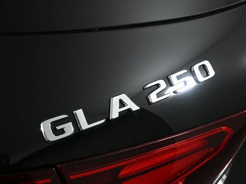 Certified 2026 Mercedes-Benz GLA 250 image 27