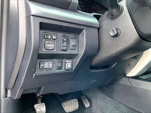 Used 2021 Toyota Tundra Platinum image 29