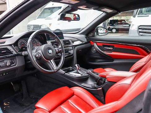 Used 2020 BMW M4 Convertible image 20